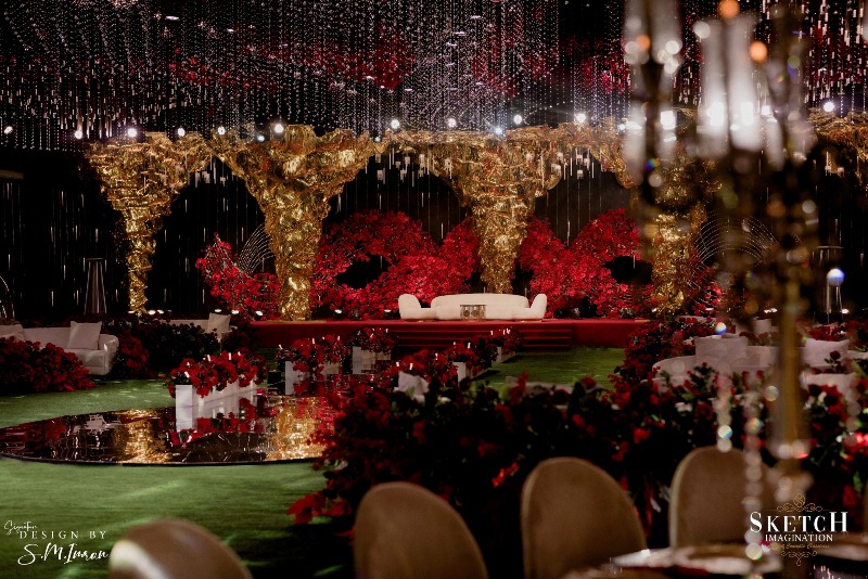 TWILIGHT GILDED FOREST